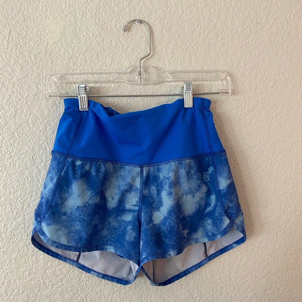 Lulu lemon High Rise “Speed” Short in Blue TieDye